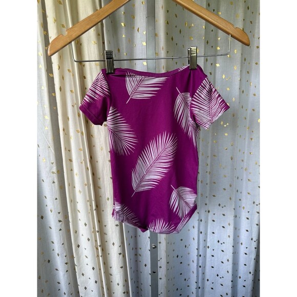 Hula Bay Baby Girl Hawaiian Aloha Tropical Palm Leaves Bodysuit 12M - Picture 3 of 5